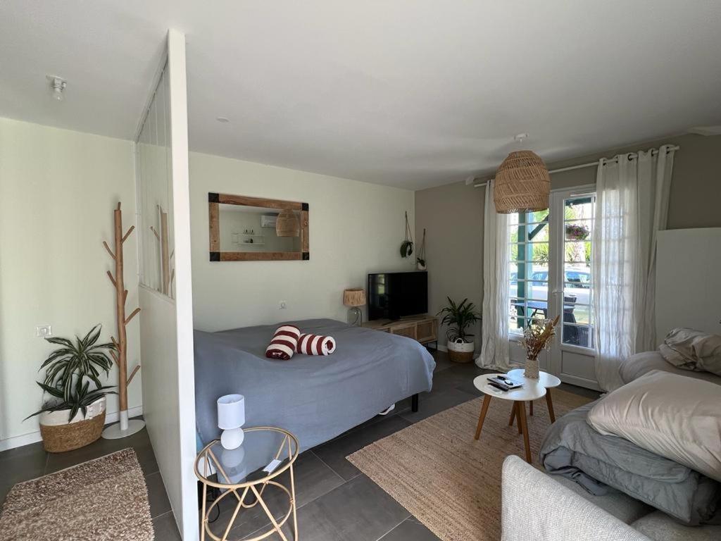 Studio A 10 Minutes De L'Ocean Saint-André-de-Seignaux Exteriér fotografie